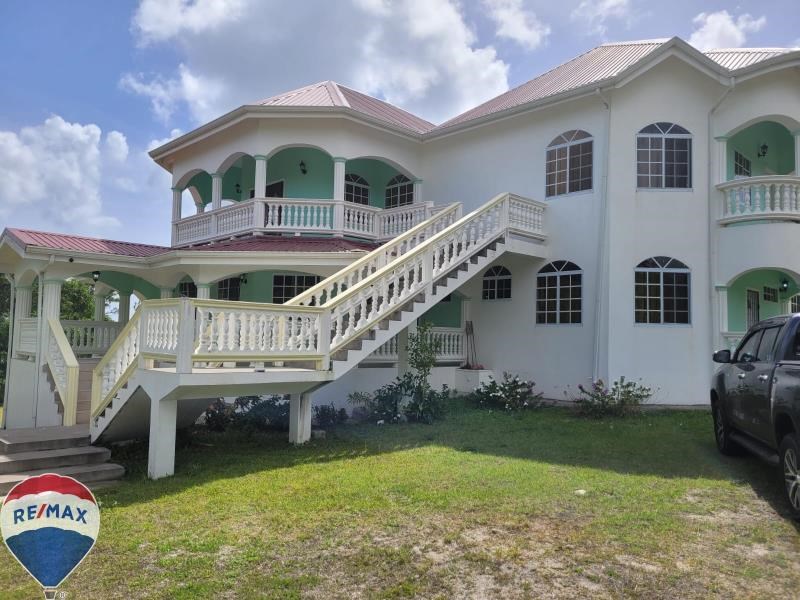 RE/MAX real estate, Saint Lucia, Cafeière, A Dream Home in Saint Lucia: Spacious and Elegant Property for Sale in Caféière, Choiseul